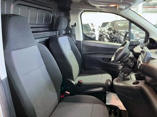 PEUGEOT Partner Pro Standard 600kg BlueHDi