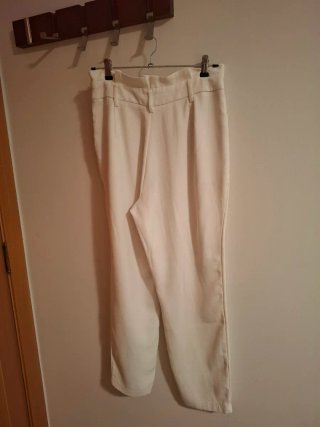 Pantalones blancos de talle alto