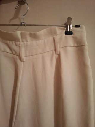 Pantalones blancos de talle alto