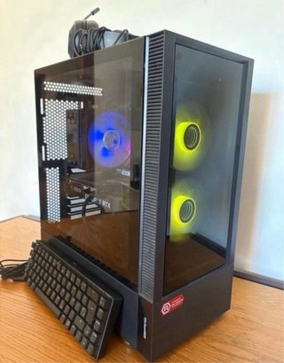 Torre Gaming MSI