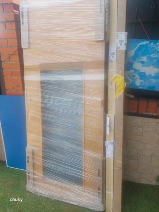 Puerta de salón con cristal