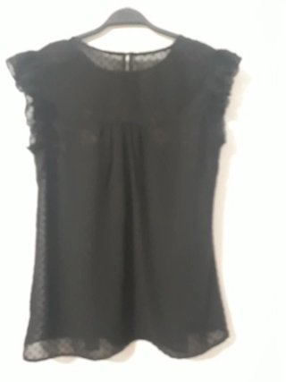 Blusa bordada floral negra