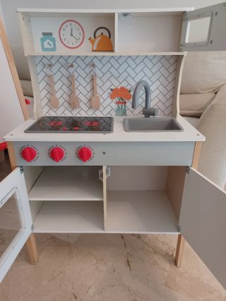 Cocinita de madera estilo IKEA