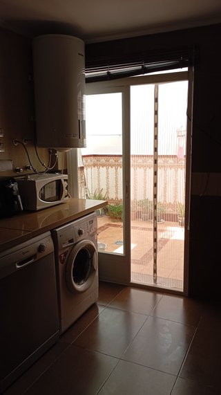 SE VENDE PISO EN PLANTA BAJA CON PARKING EN LUCENA