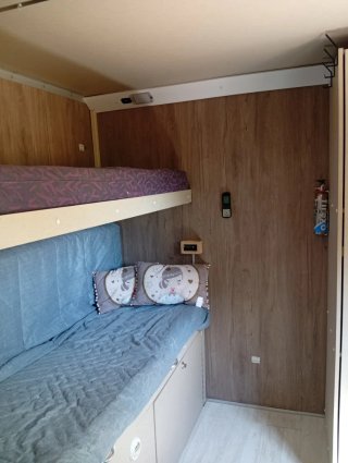 Autocaravana camperizada Ford Transit.