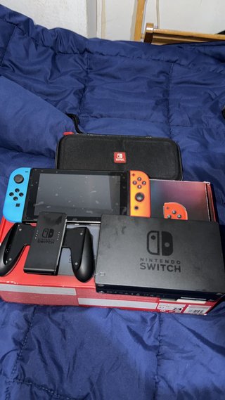 Nintendo Switch con todos los acccesorios
