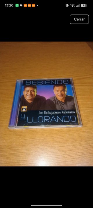 CD Los Embajadores Vallenatos Bebiendo y Llorando