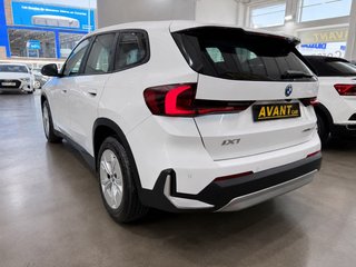 BMW iX1 2025