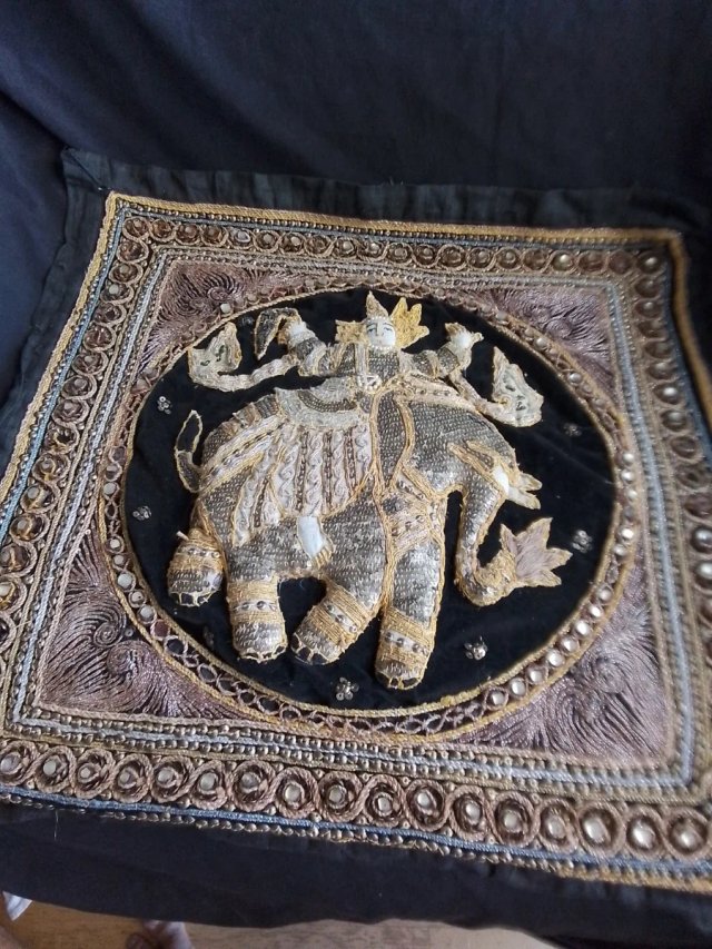 Funda Cojín India Elefante Bordado