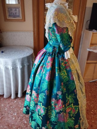 Traje de Fallera