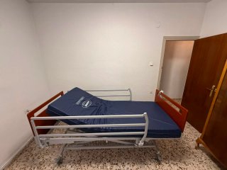 Cama articulada, andadores, silla de ducha, etc