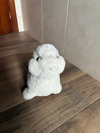 Foca de peluche blanca Largo 33 y alto 21