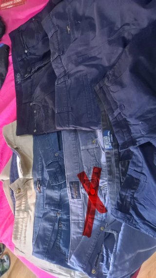 Lote de 6 pantalones ( regalo 7 camisas)