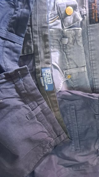 Lote de 6 pantalones ( regalo 7 camisas)