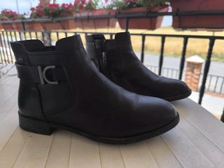 Botines negros de mujer