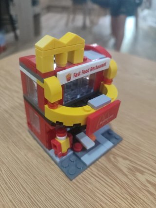 Lego McDonald's Comida Rápida