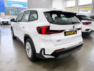 BMW iX1 2024