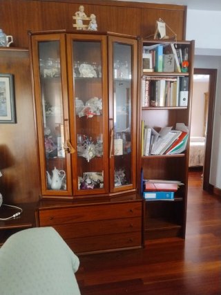 Mueble de salón de madera