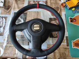 Volante Seat León MK1 Negro/Rojo
