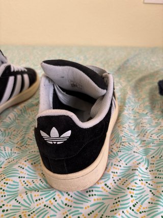 Adidas Campus Negras y Blancas
