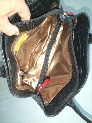 Bolso TRS Negro, imitación Piel de Cocodrilo