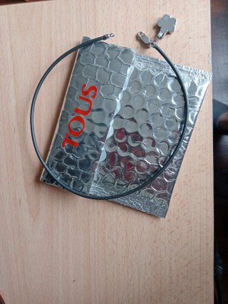 Collar Tous con colgante flor