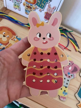Juego Enhebrar Animales Madera Cuerdas