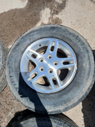 Llantas Jeep Grand Cherokee WJ