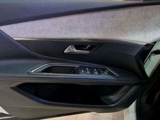 Peugeot 3008 Hybrid 300 e-EAT8 GT
