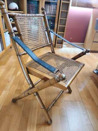 Silla plegable de bambú y mimbre
