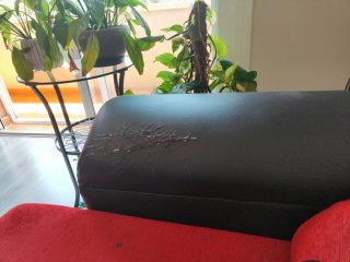 Sofá Chaiselongue Negro y Rojo