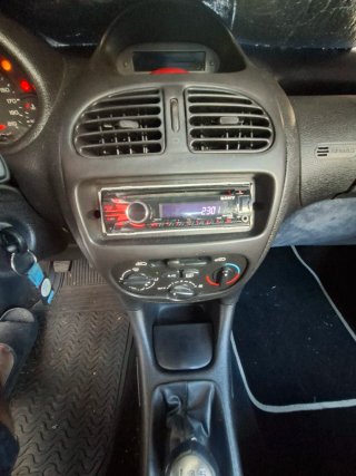 Peugeot 206 2000