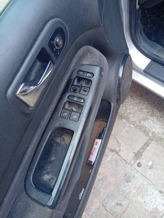 Volkswagen Golf Plata 9819 FGX