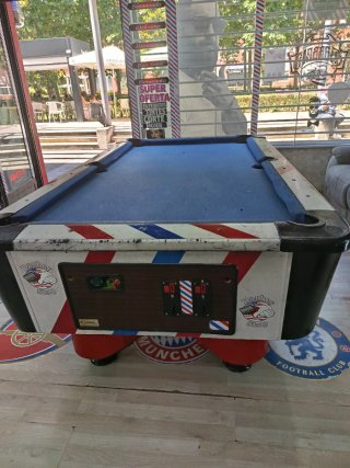 Mesa de billar barbería con accesorios