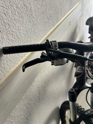 Bicicleta de montaña doble suspensión