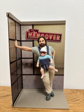Figura Alan Garner (Resacón en Las Vegas)