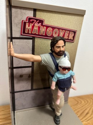 Figura Alan Garner (Resacón en Las Vegas)