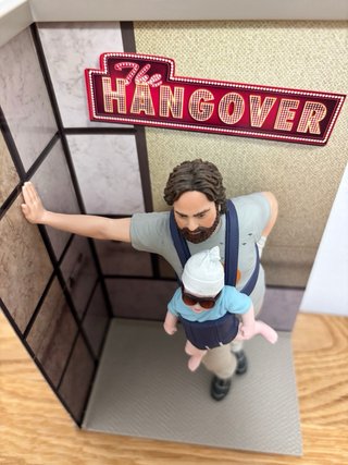 Figura Alan Garner (Resacón en Las Vegas)