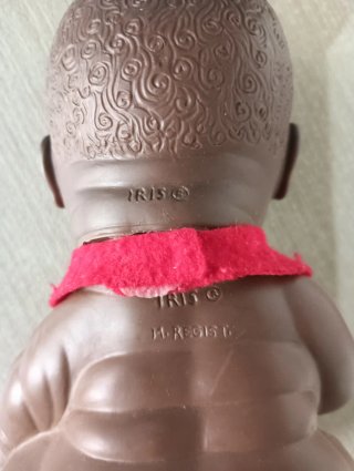 Muñeca bebé negra. Marca Iris. Vintage