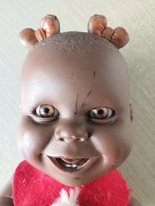 Muñeca bebé negra. Marca Iris. Vintage