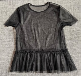 Look Mujer:Pantalón roto+Camiseta estilo Rock M