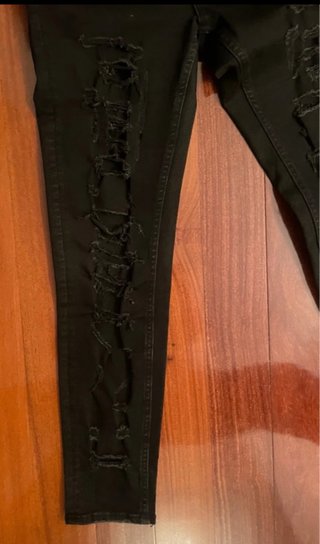 Look Mujer:Pantalón roto+Camiseta estilo Rock M