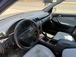 Mercedes-Benz Clase C 2004