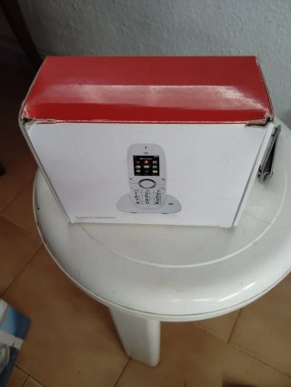 Teléfono de tarjetas blanco