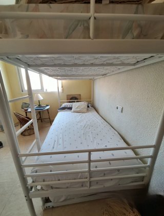 Litera triple metálica blanca Ikea