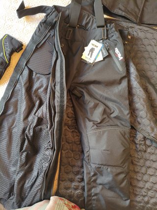 Pantalón Moto RPM Talla M/L Cubrepantalon