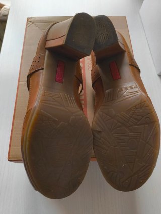 Sandalias Pikolinos tacón marrón