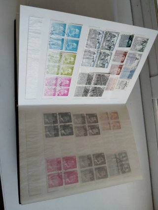 Álbum sellos antiguo España +800 sellos