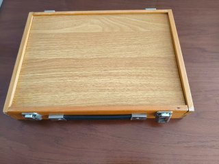 Maletín de pintura de madera
