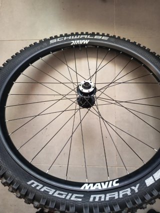 Llanta Mavic 27.5 nueva, negociable.